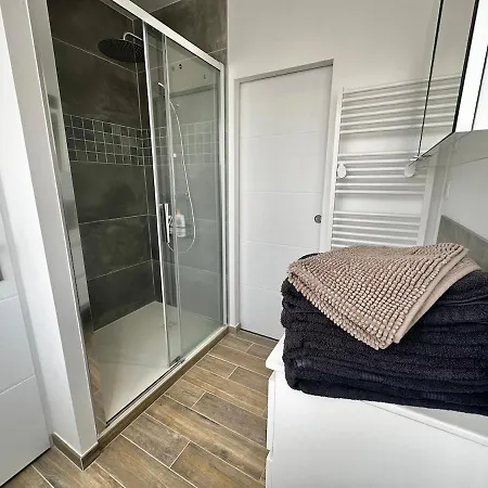 Océane - Pour 6 Personnes Moderne Avec Balcon Vue *